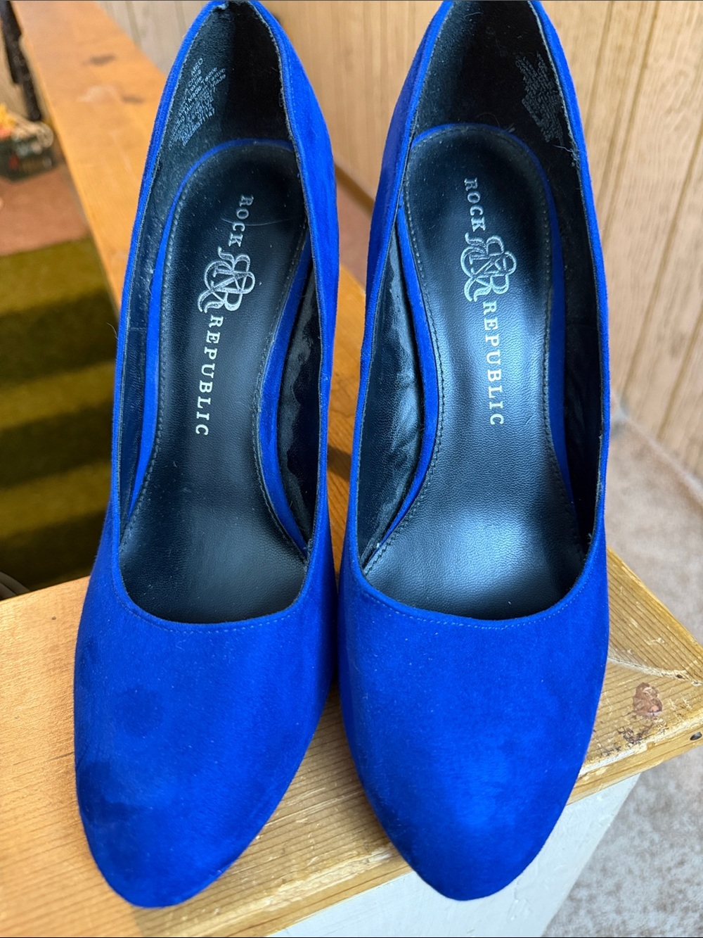 Rock & Republic Cobalt Blue Suede Pumps